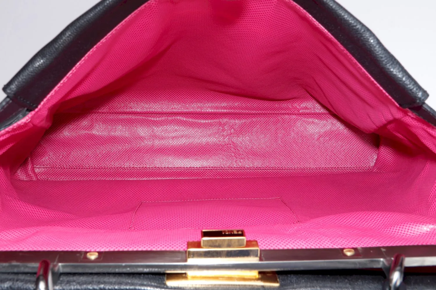 Fendi Peekaboo, Large width 40cm, Black Color Goatskin, Pink Color Inner Lining