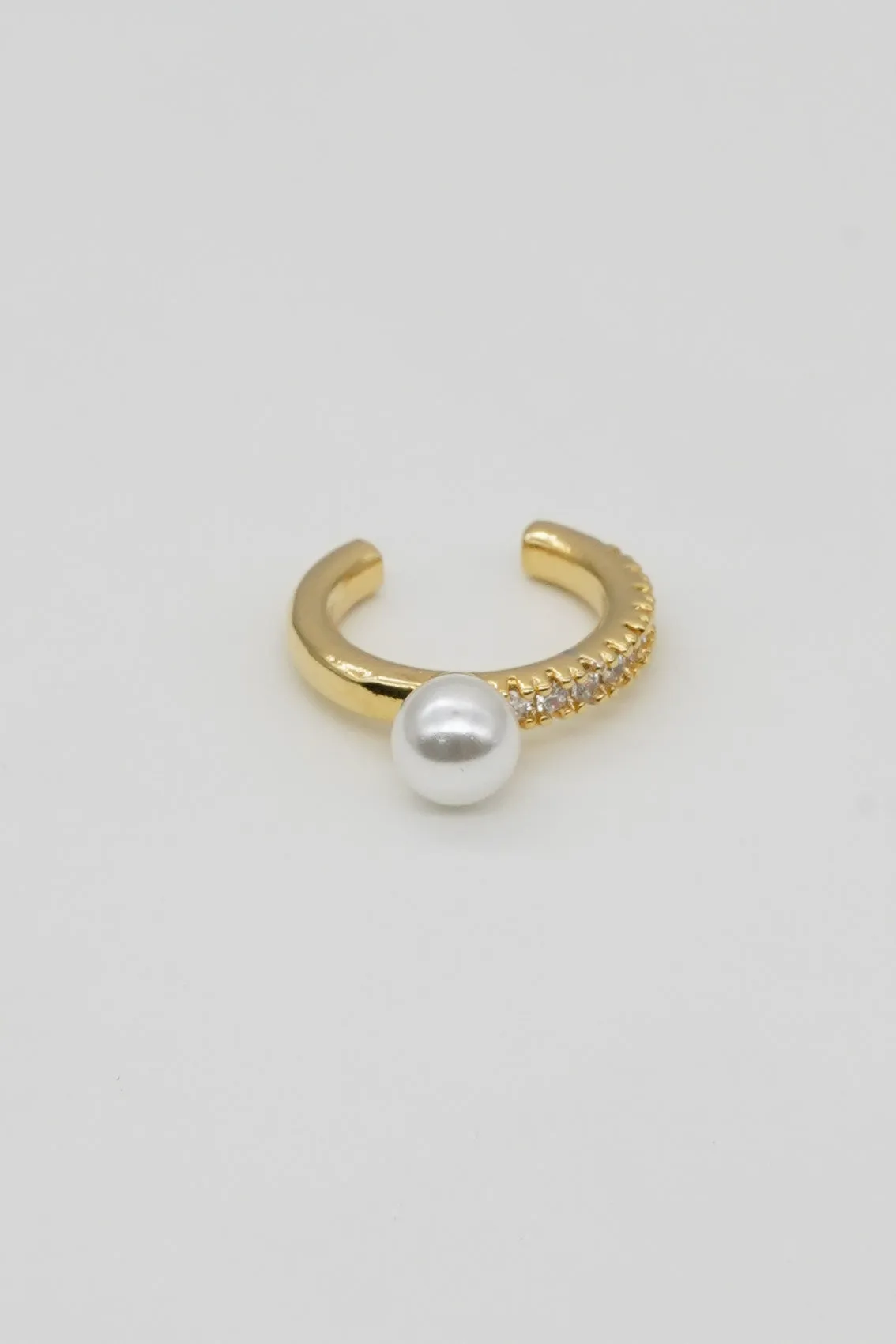 GENUINE LOVE EAR CUFF WITH PEARL