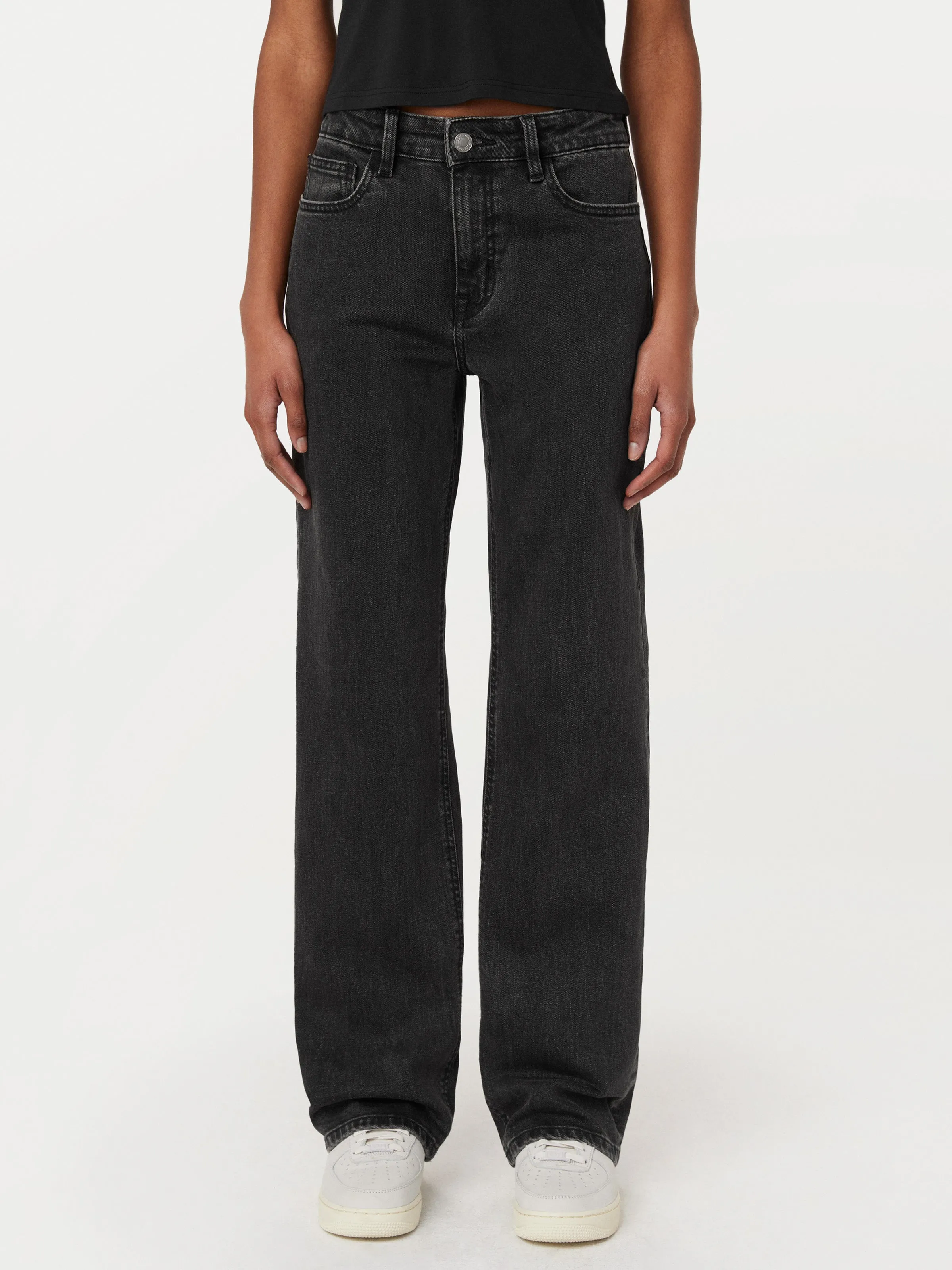 The Courtney Loose Jean in Washed Black